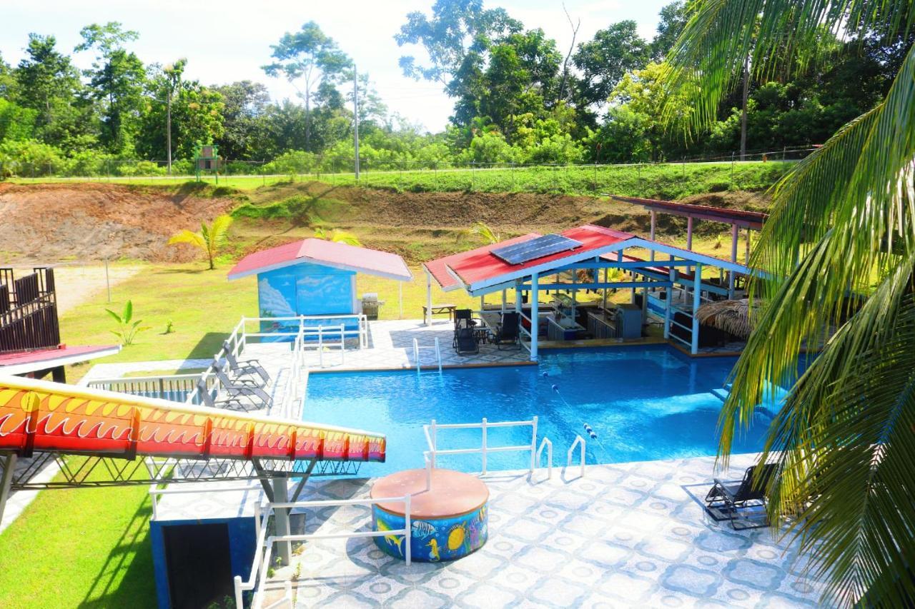 Castillo Inspiracion Hostel Bocas del Toro Exterior foto